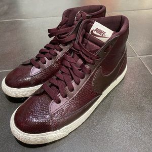 Nike BLAZER WOMAN SNEAKERS